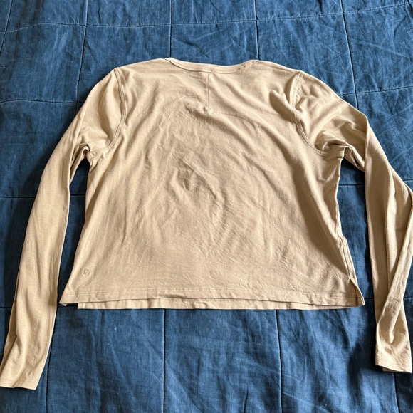 Lululemon Classic-Fit Cotton-Blend Long-Sleeve Shirt in Dune Color Size 6 - Picture 2 of 10